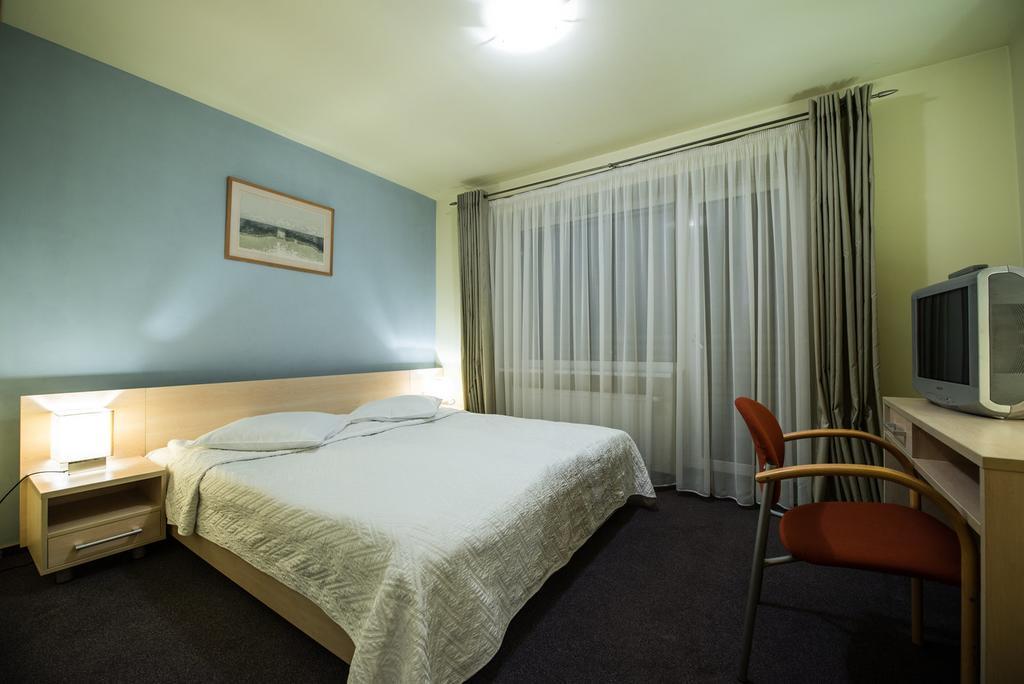 Hotel Audenis Birštonas エクステリア 写真