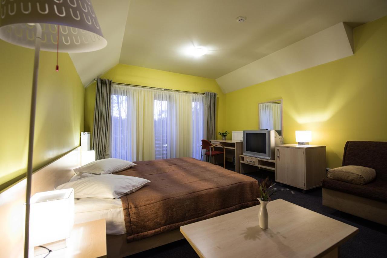 Hotel Audenis Birštonas エクステリア 写真